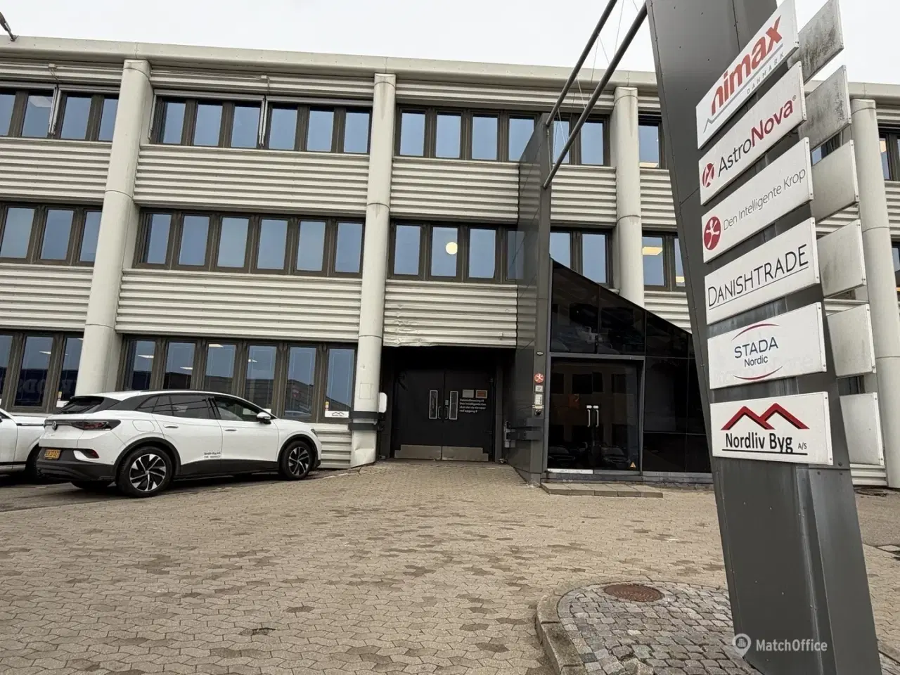 Billede 14 - 120 m² lager med pænt og indflytningsklart kontor