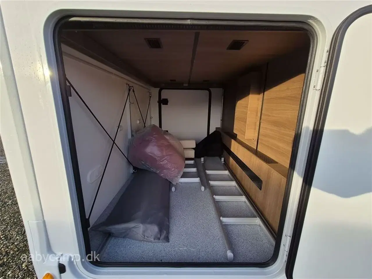 Billede 28 - 2026 - Benimar Amphitryon 967   Top model Fra Benimar med Alde Centralvarme