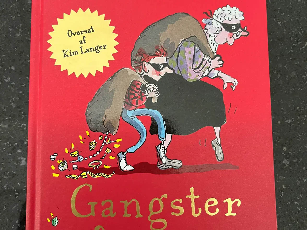 Billede 1 - Bog: Gangster farmor