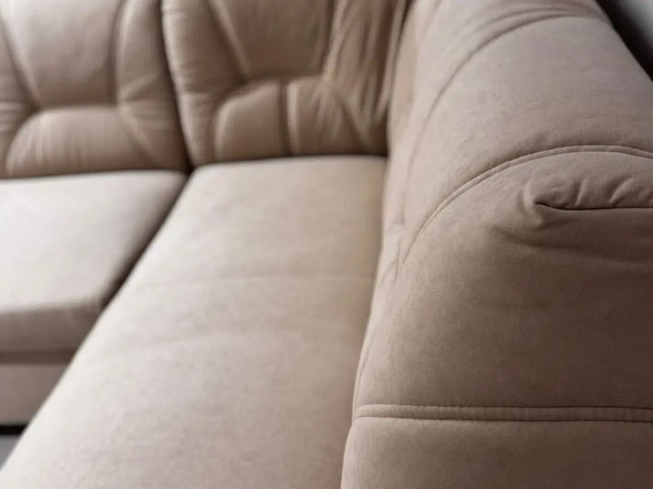 Billede 3 - Komfortabel og visuelt harmonisk hjørnesofa.🙃