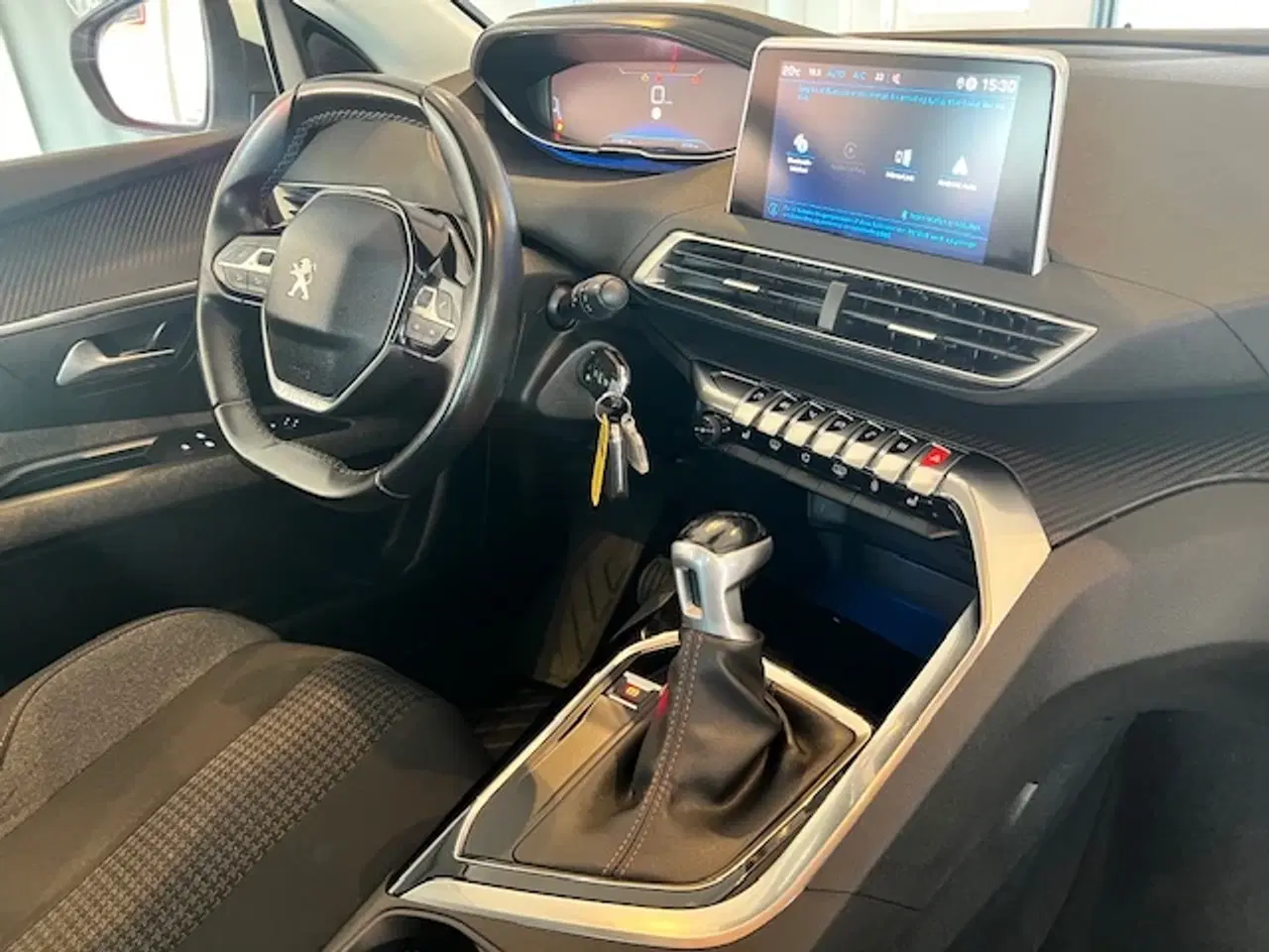 Billede 16 - Peugeot 3008 Suv 1,2i 130 Hk træk