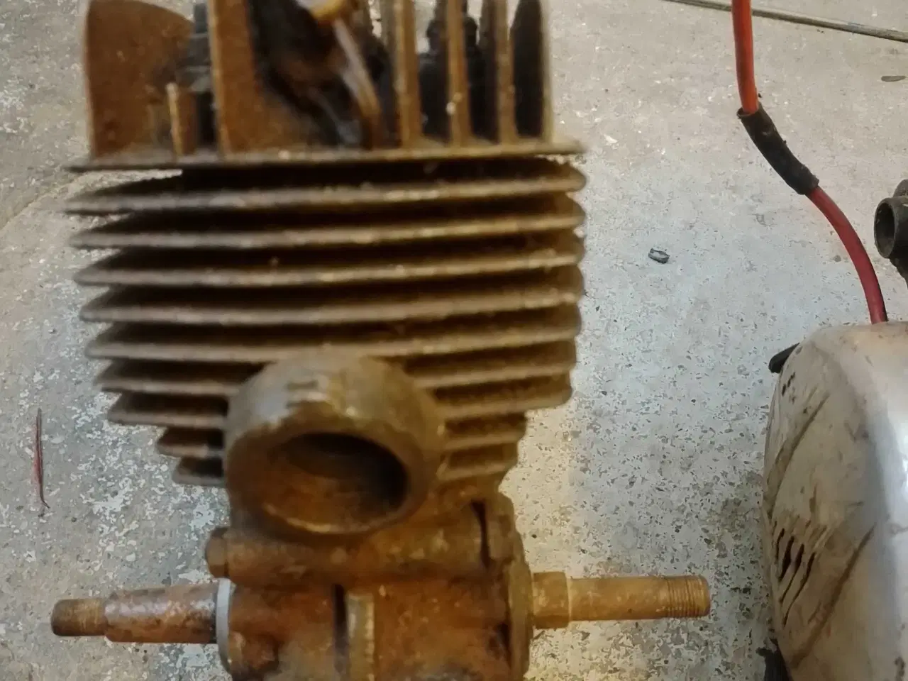 Billede 1 - Peugeot knallert motorer