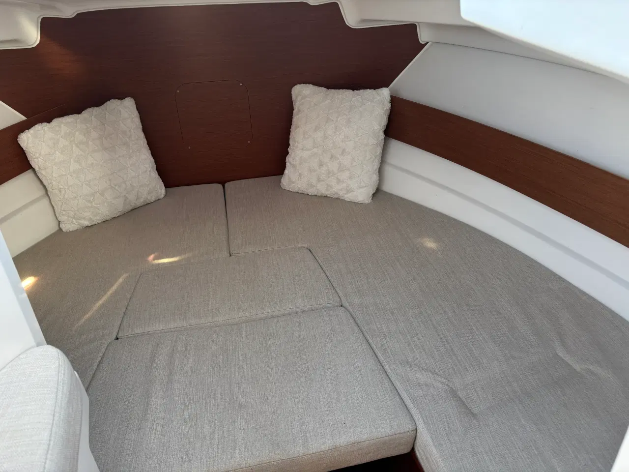 Billede 10 - Beneteau Antares 6,80 Årg 2013