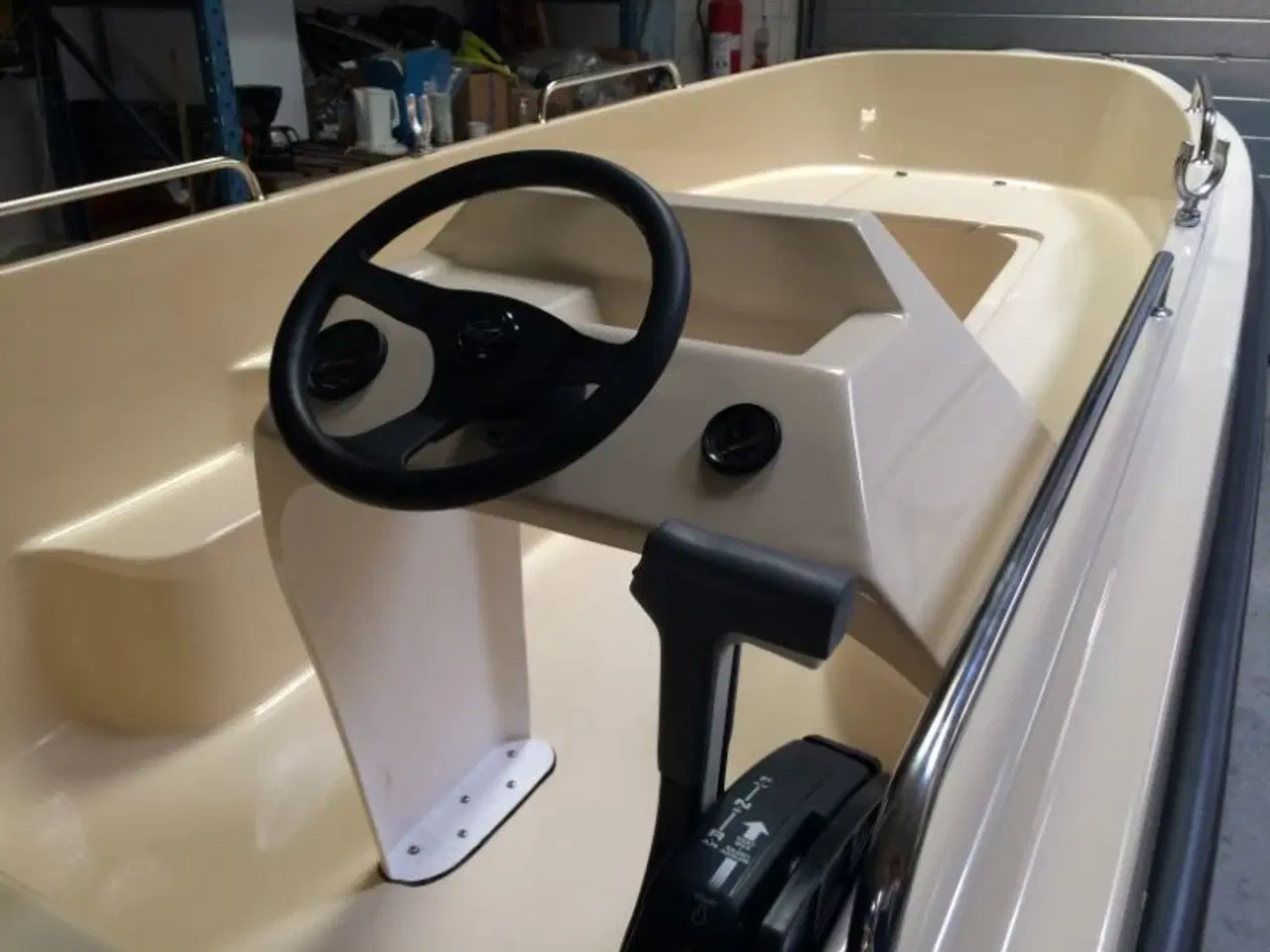 Billede 2 - Styrepult i glasfiber
