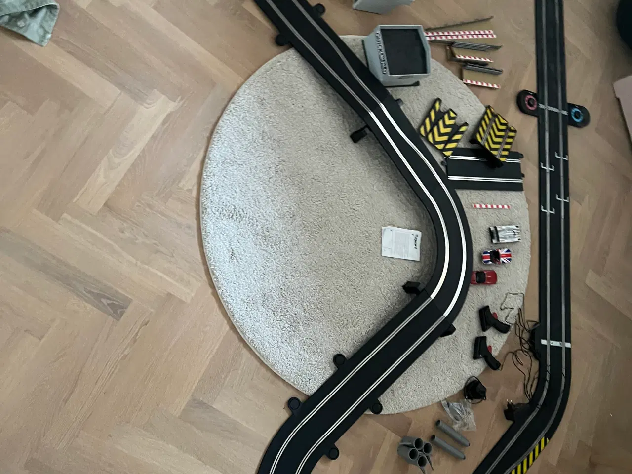 Billede 2 - Scalextric racerbane inkl biler