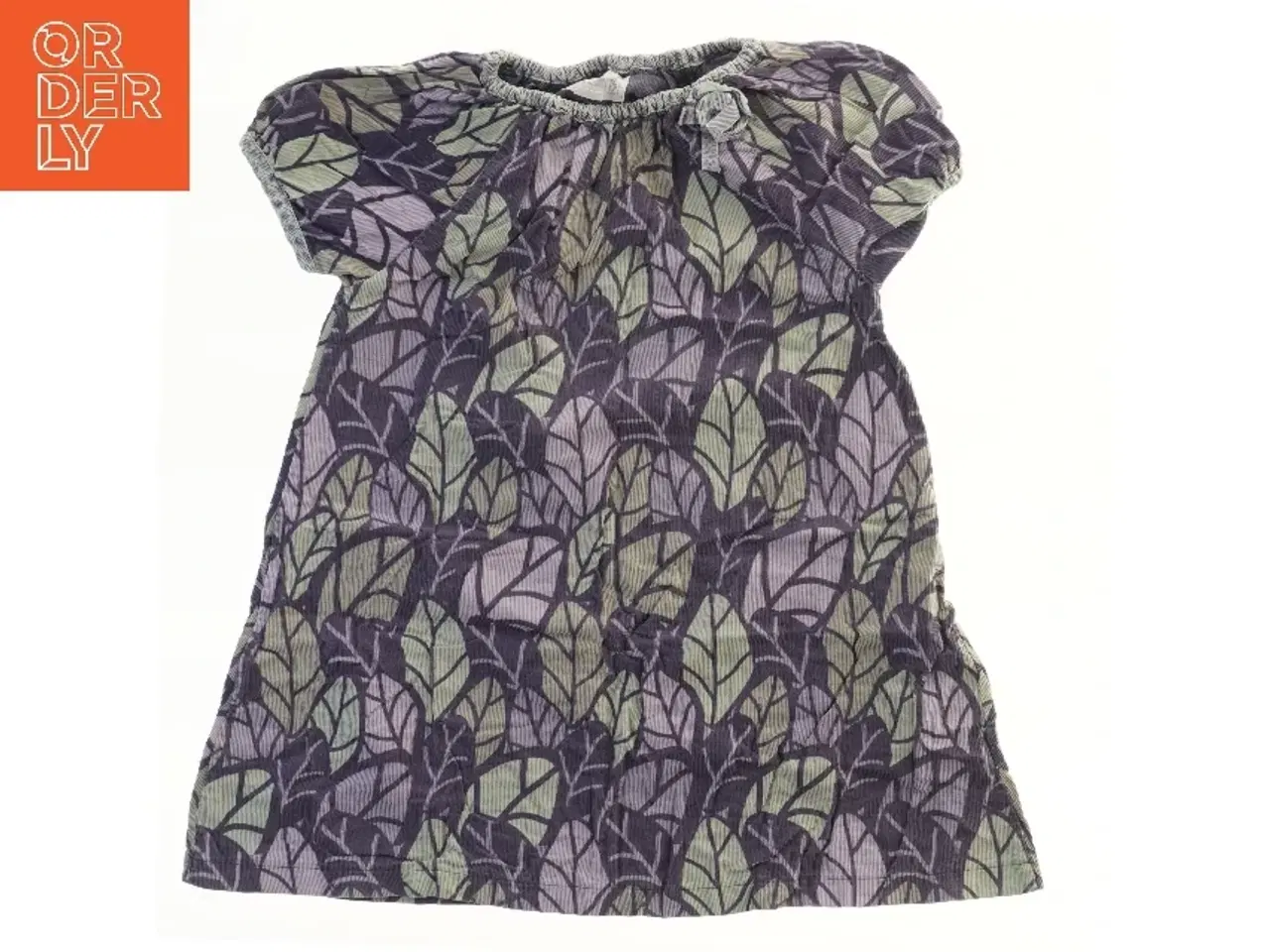 Billede 1 - Børnekjole med bladmønster fra Phister & Philina (str. 110)