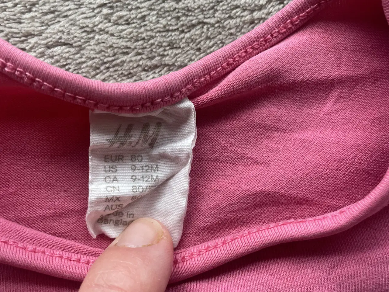 Billede 4 - Sød bluse str 80