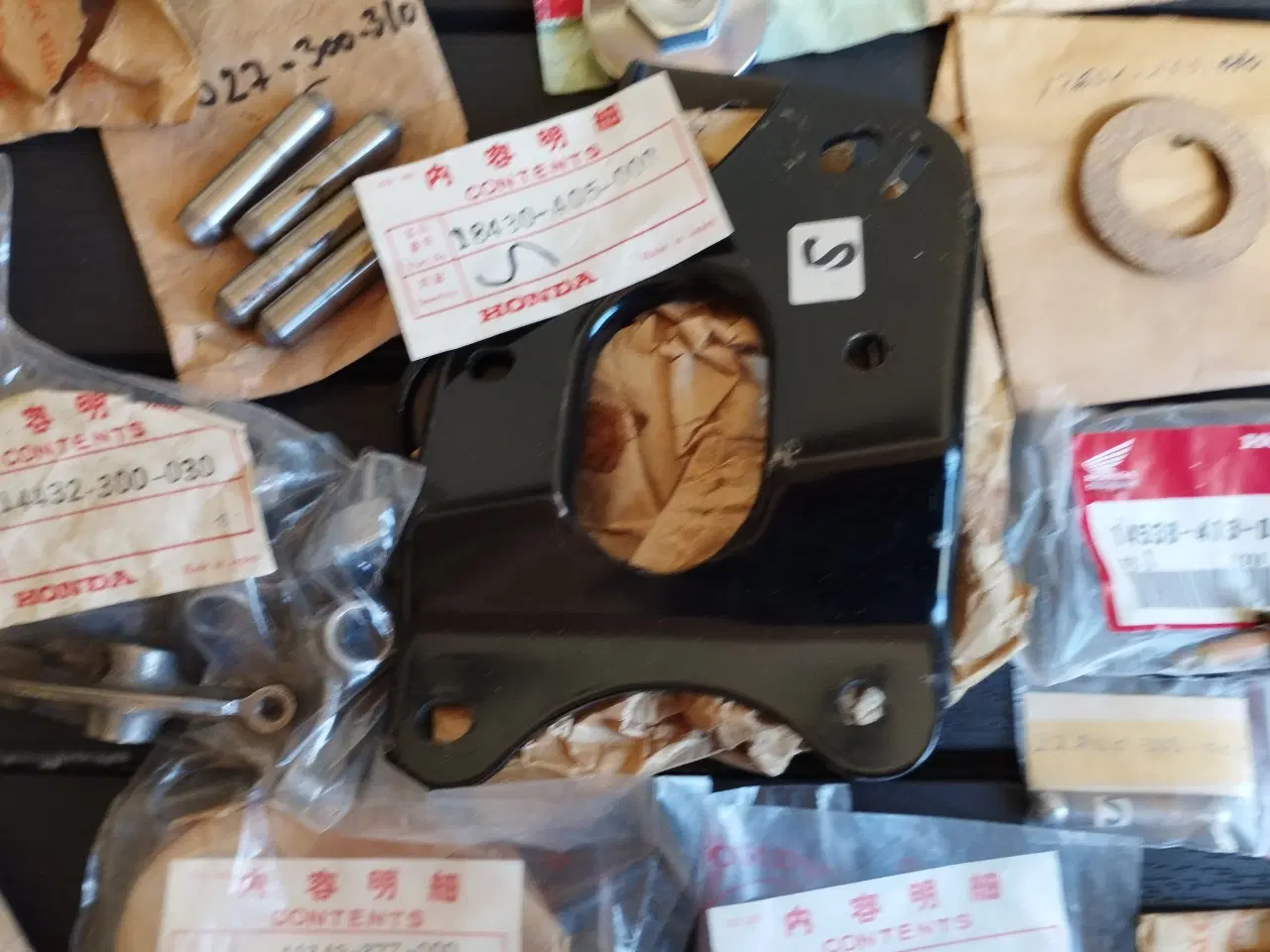 Billede 14 - Nye reservedele til Honda M.C. ( kasse 6) ( Se %)