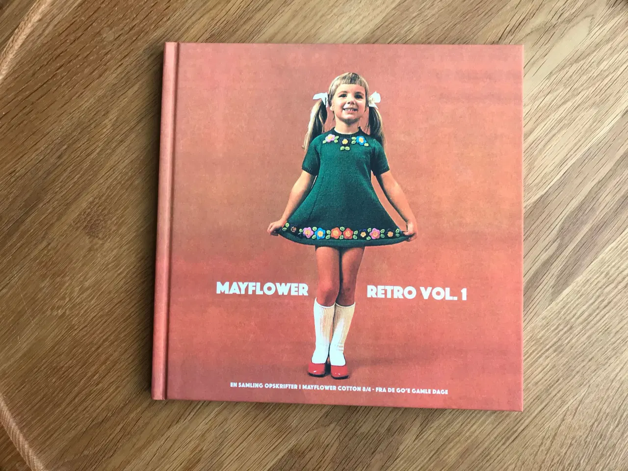 Billede 1 - Mayflower, Retro vol. 1  -   Hæklebog