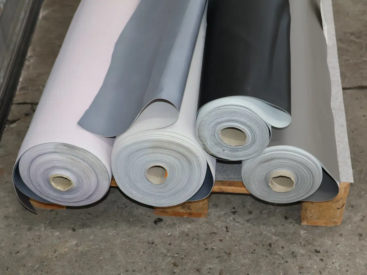 Billede 6 -  4 Ruller Kunstlæder/Nappa. 