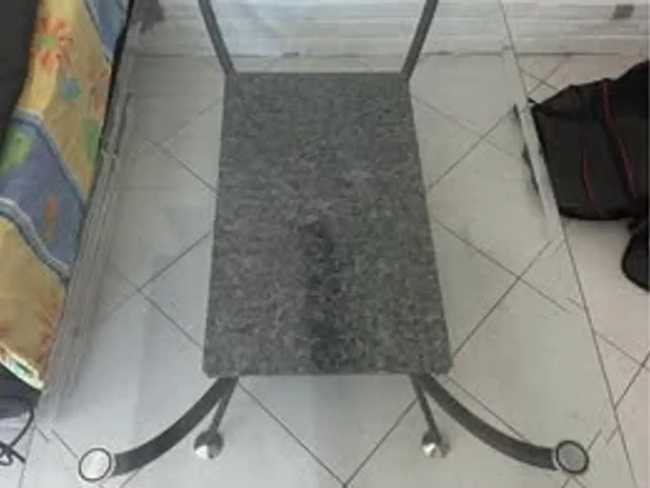 Billede 1 - Glassofabord med hylde