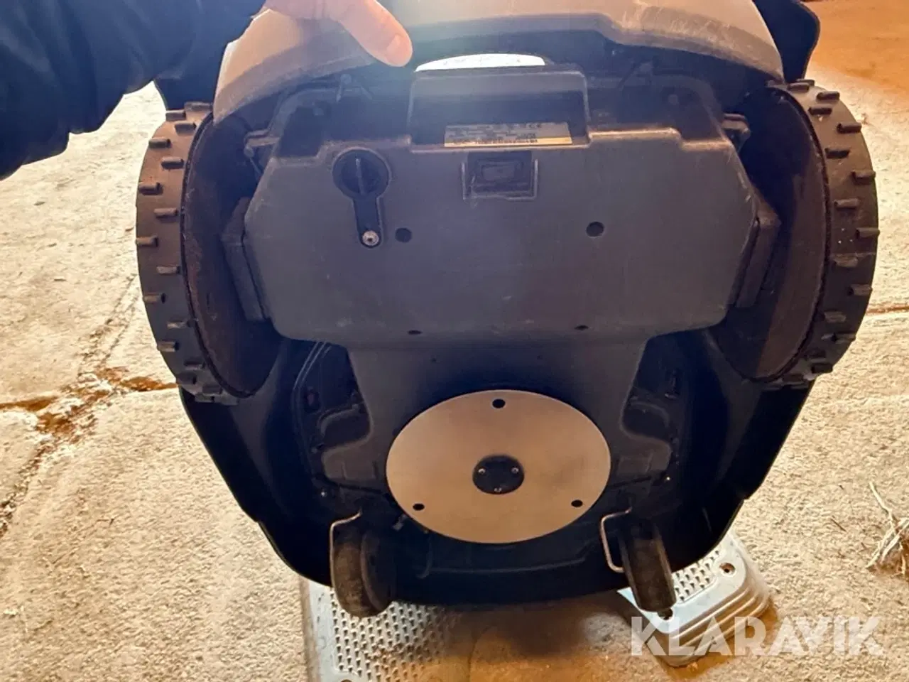 Billede 11 - Robot plæneklipper Husqvarna 550 med ladestation