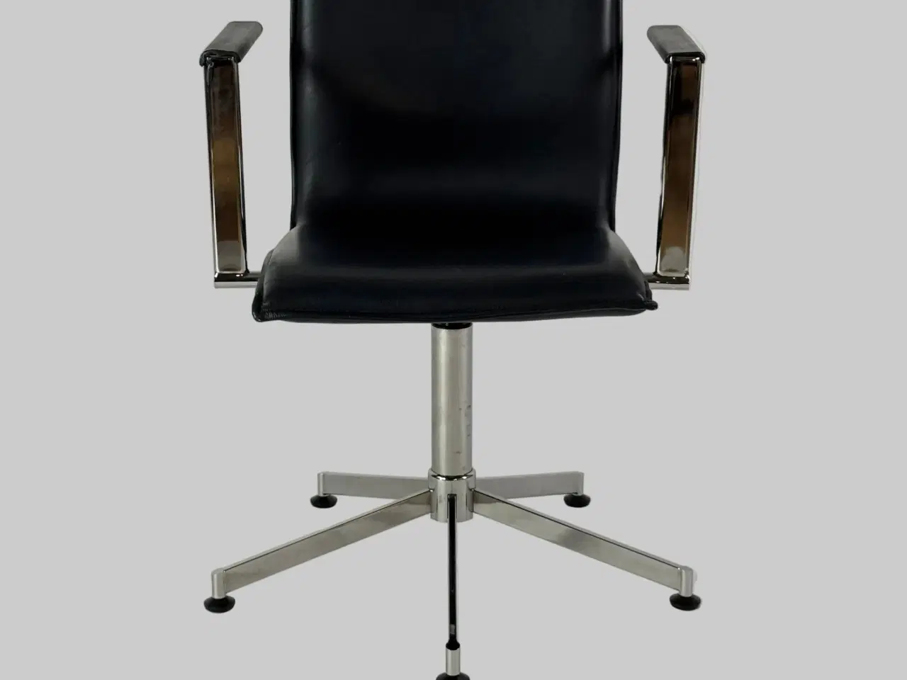 Billede 3 - Magnus Olesen Inferno Stol m. Armlæn – Sort Læder