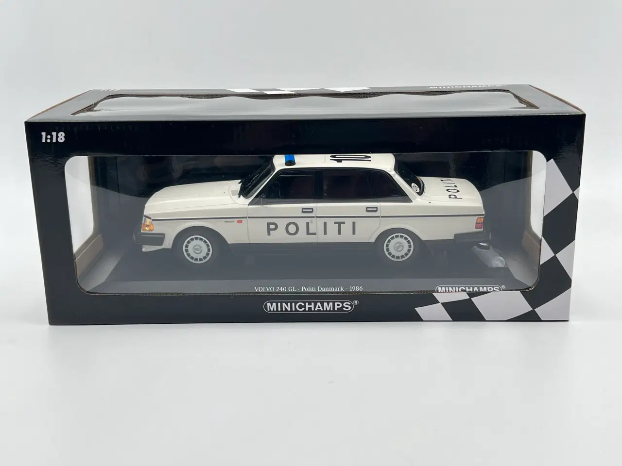Billede 8 - 1986 Volvo 240 GL Dansk Politibil - 1:18