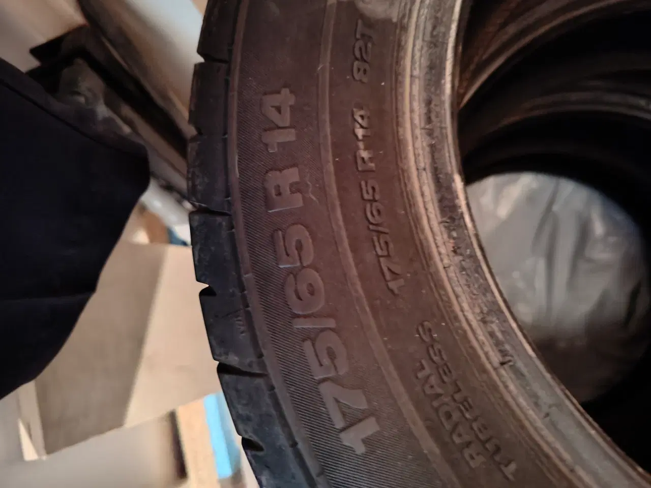 Billede 1 - Dæk 175/65 R 14 