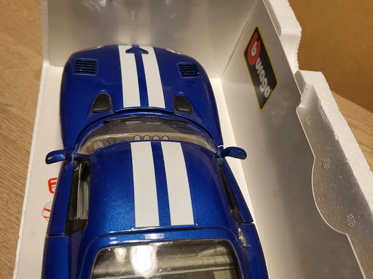 Billede 4 - Modelbil, Dodge Viper GTS Coupe 1996, skala 1/18