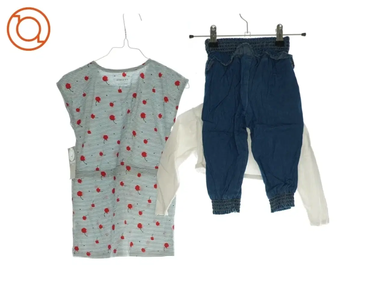 Billede 2 - Buksedragt bukser og cardigan (str. 86)