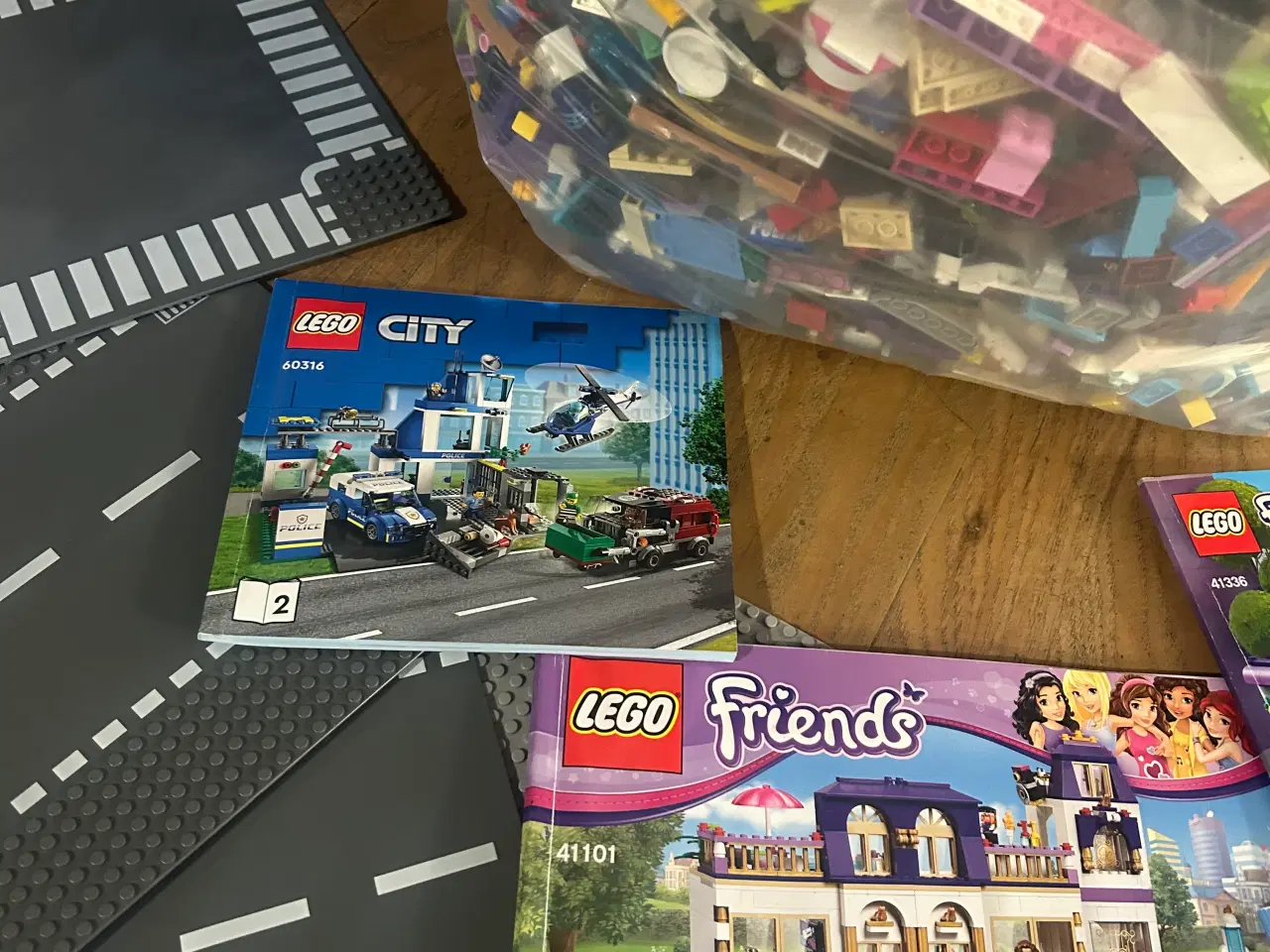 Billede 3 - 10,5 kg Lego mega billigt 