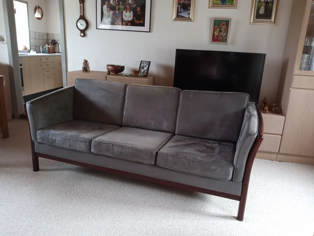 Billede 1 - Velholdt tremmesofa