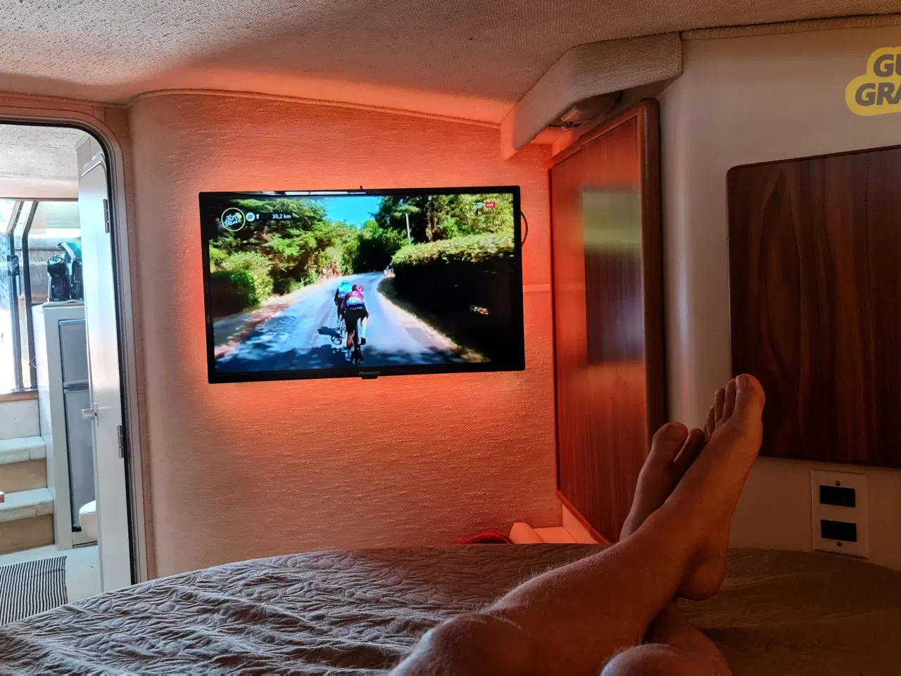 Billede 9 - Dejlig stor motorbåd til billige penge Sea Ray 