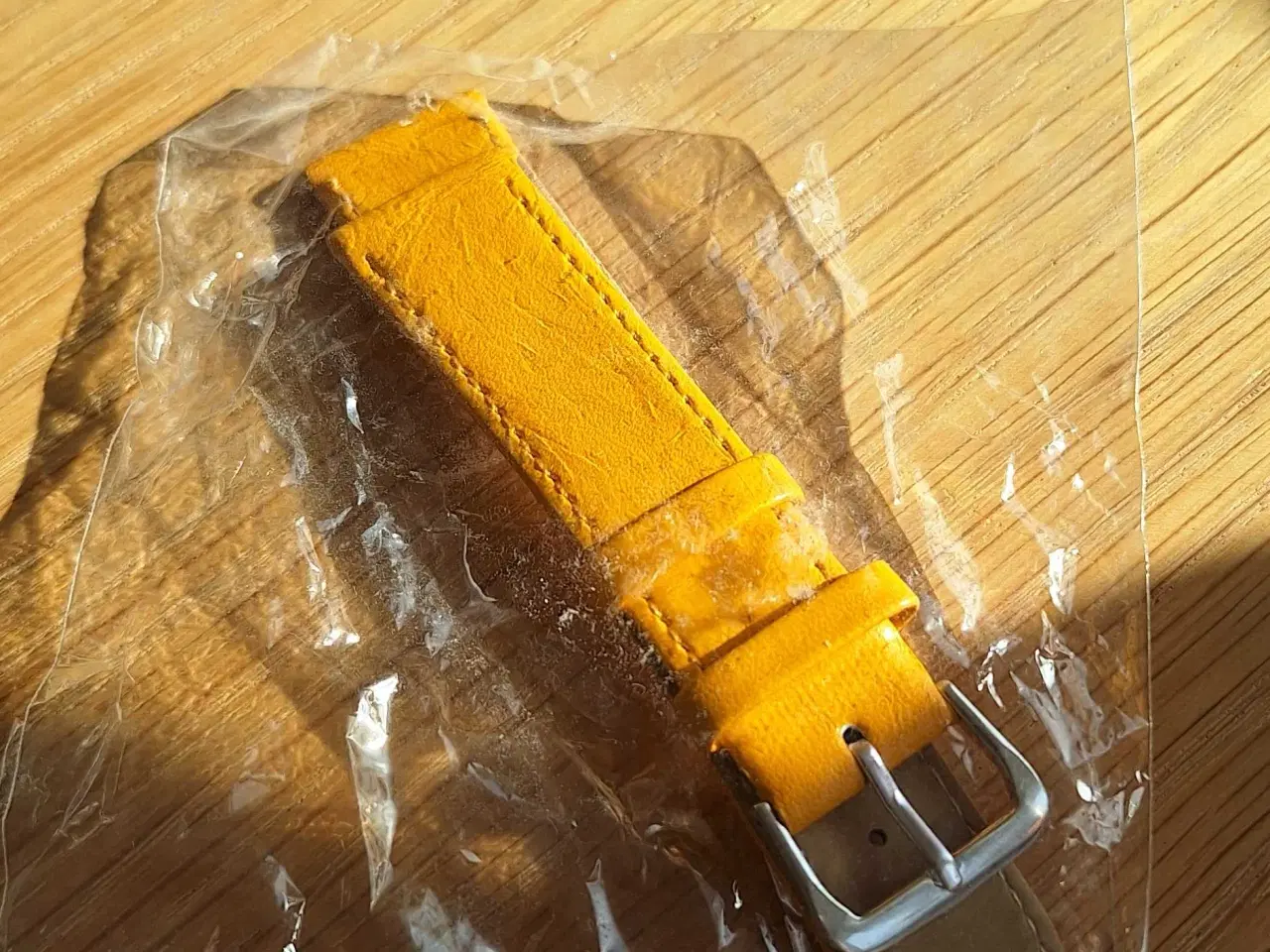 Billede 1 - Gul urrem 