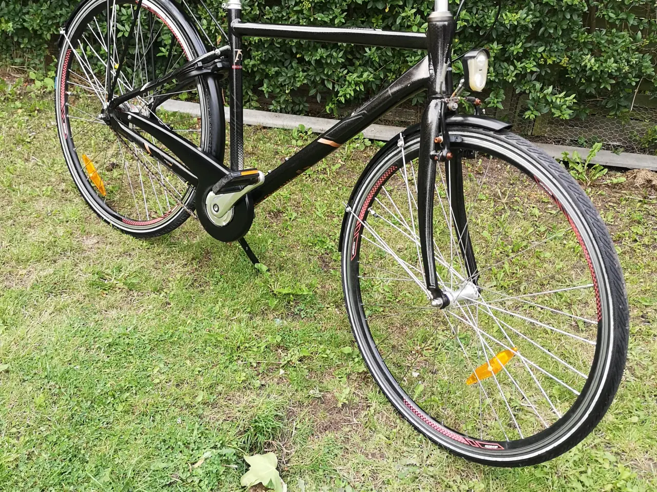 Billede 3 - KILDEMOES 28"  48cm For- og baglygter,  gode dæk ,