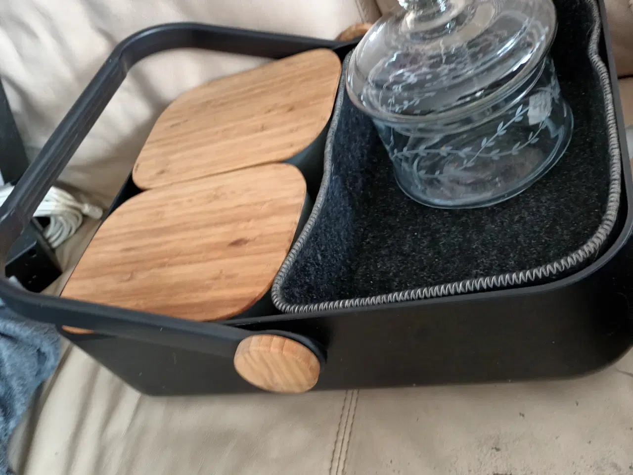 Billede 1 - STOR HØJ MENU BAKKE MED HANK, TIL AT TAGE MED PÅ T