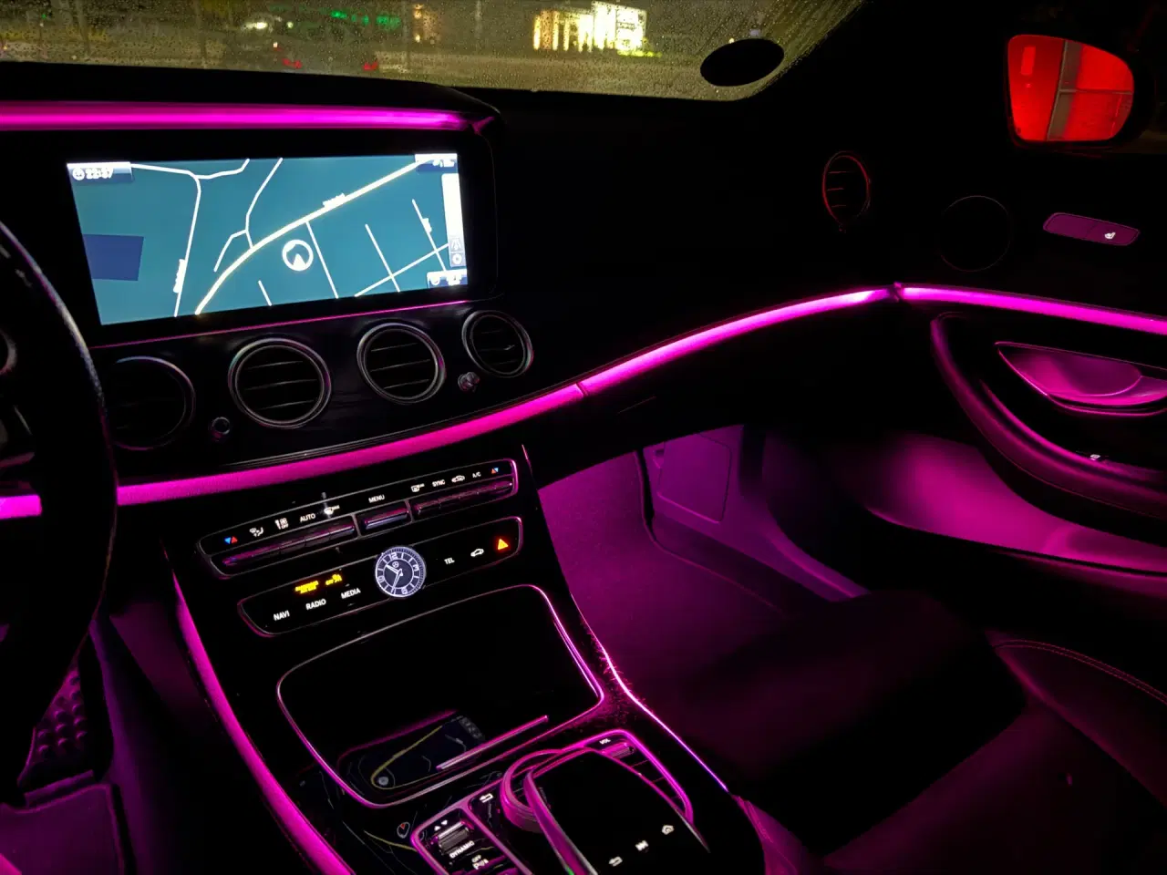 Billede 8 - Mercedes-Benz E220 d T 2,0 D AMG Line 9G-Tronic 194HK Stc Aut.