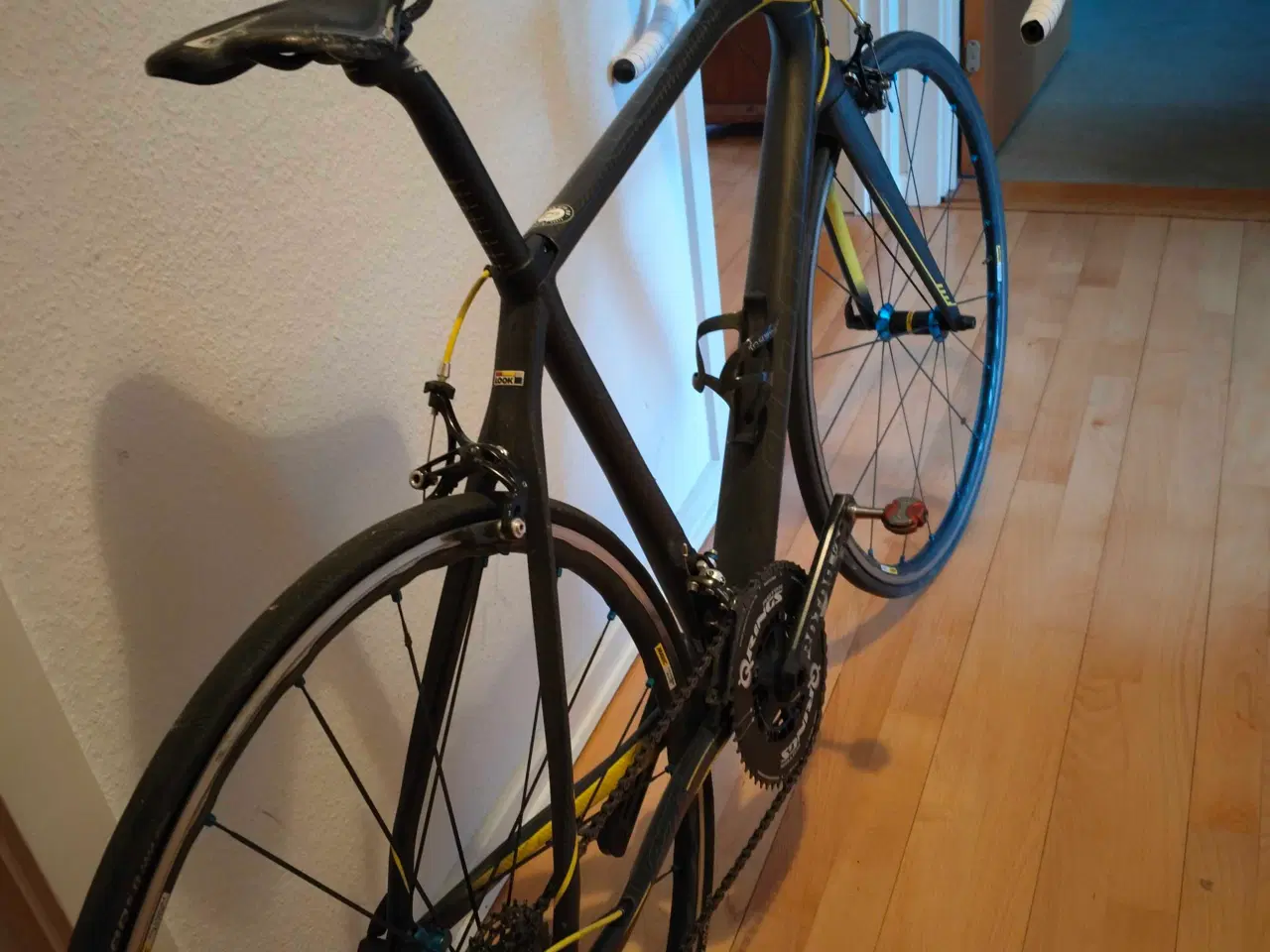 Billede 4 - Rytter cykler 