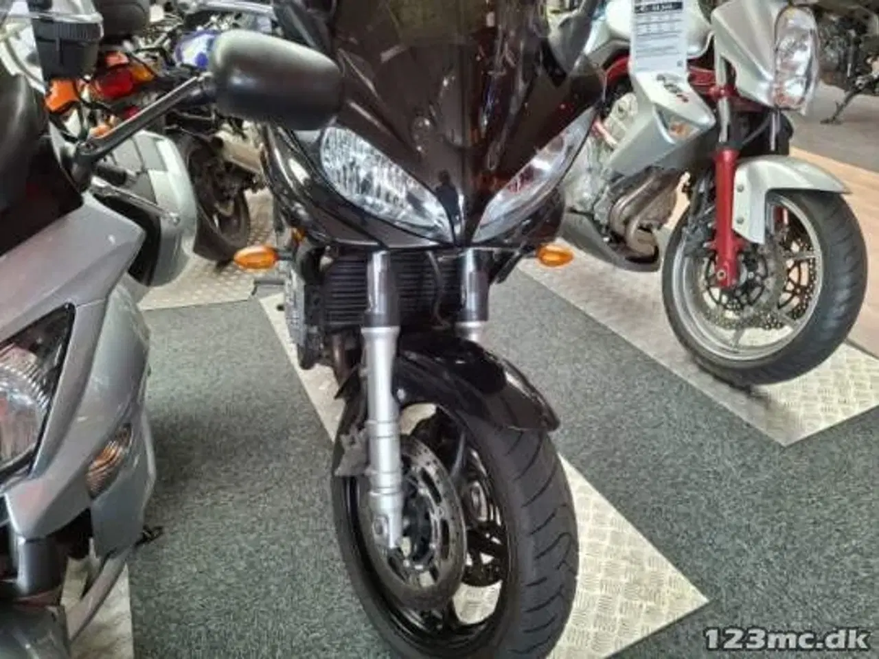 Billede 3 - Yamaha FZ6