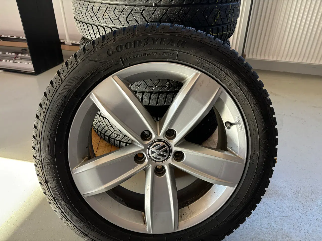 Billede 3 - VW Passat vinterhjul