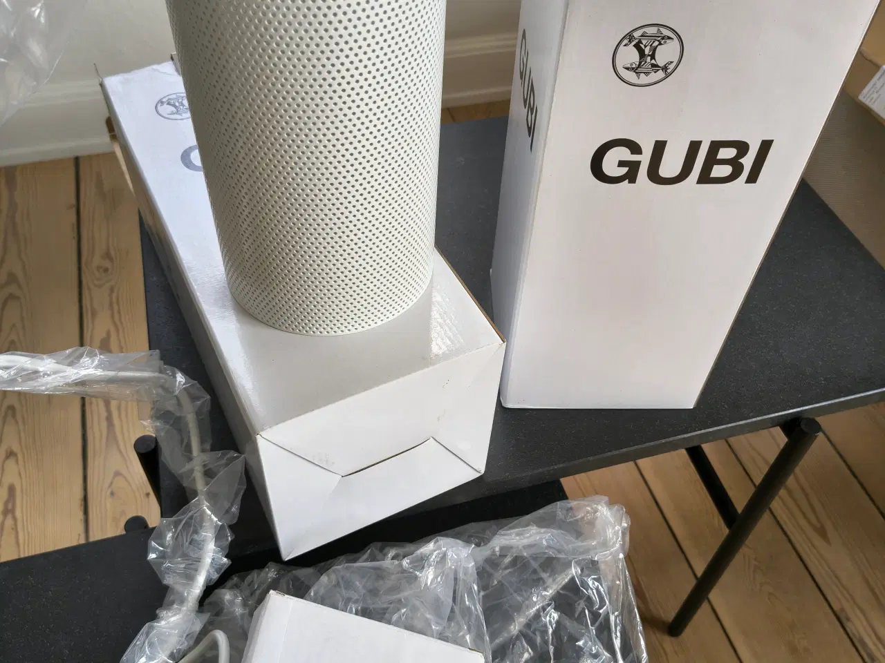 Billede 1 - 2 stk. GUBI pendler