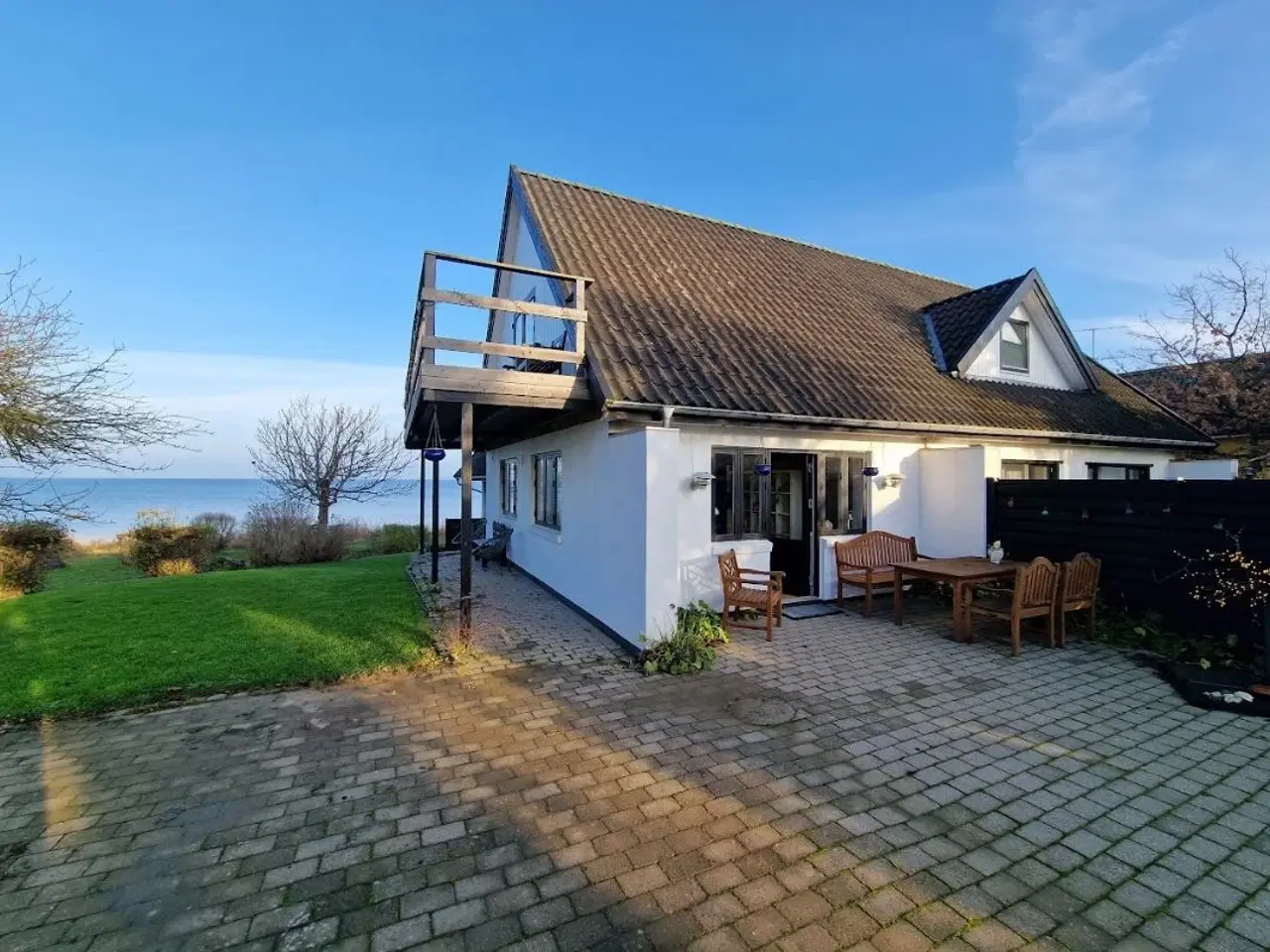 Billede 2 - Strandhus i 1. r�kke til Neksel� Bugten