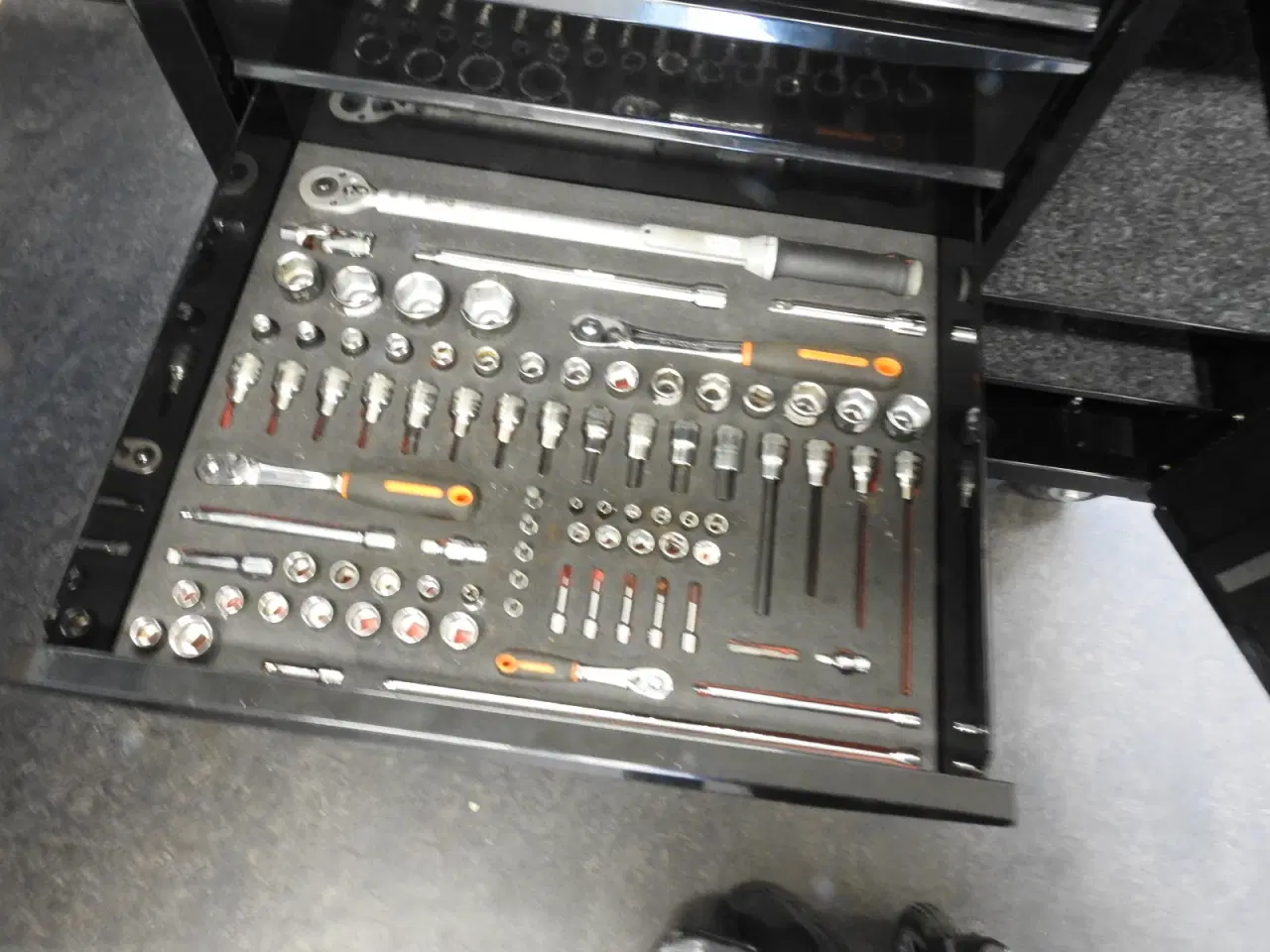 Billede 6 - Værktøjsvogn med komplet indhold, Bacho