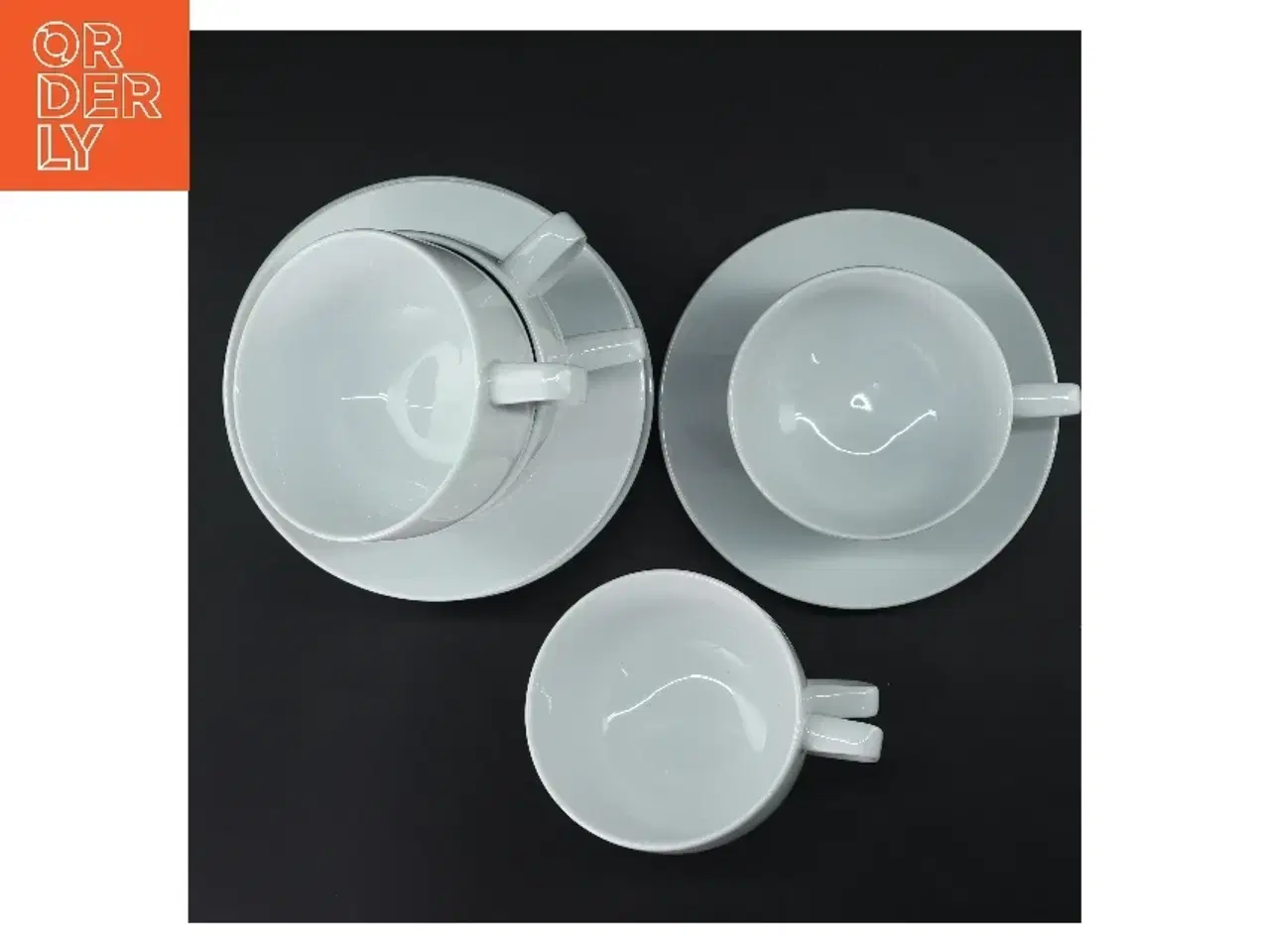 Billede 2 - 6 hvide Royal Copenhagen kopper med underkopper fra Royal Copenhagen (str. 6 stk Ø 10 & 15,5 cm)