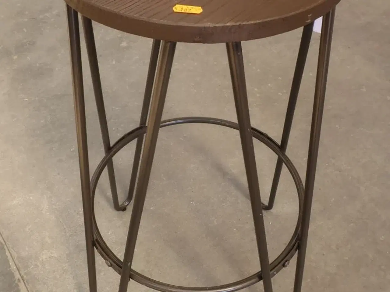 Billede 2 - 8 stk. bar/café højstole. Design: ONLY OAK, DALSTON ROUND BAR STOOL