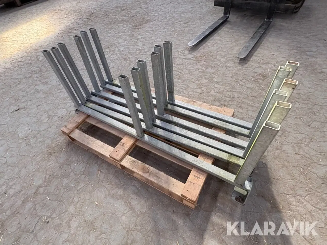 Billede 9 - Stål/gren reoler 2 styk