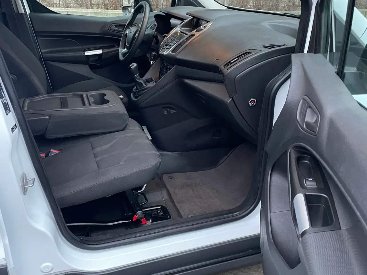 Billede 8 - Nysynet Ford transit 1.6tdci lav km tal 