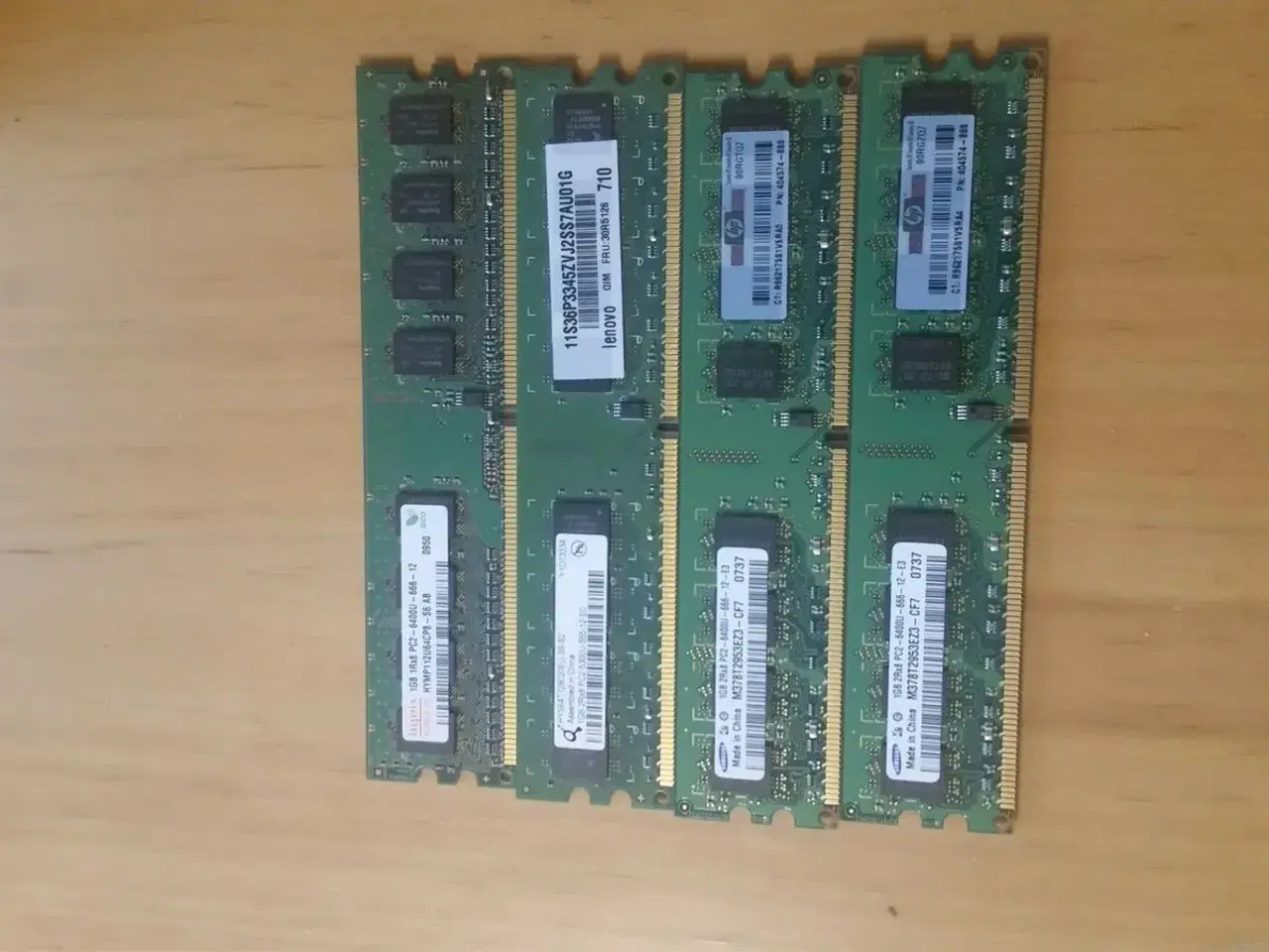 Billede 3 - 4 stk a 1gb ddr2 ramblokke til st. Pc