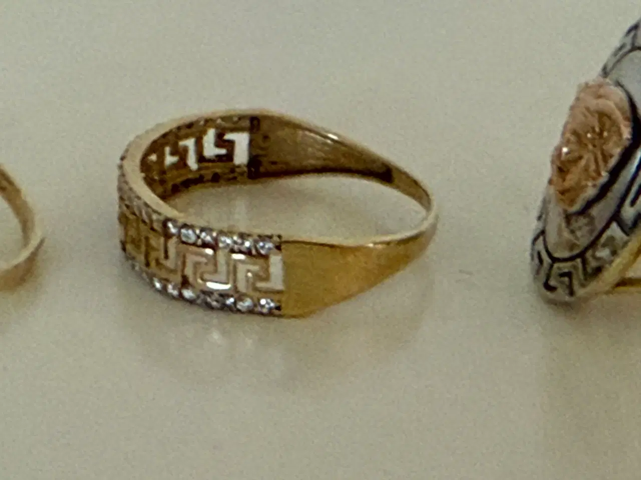 Billede 14 - Forskellige ringe i 14 karat guld.