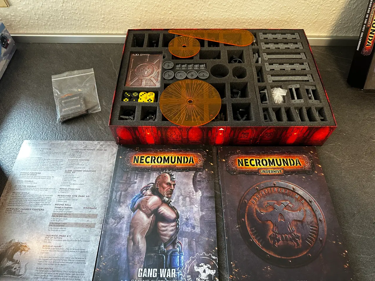 Billede 2 - Necromunda Underhive + Foam insert