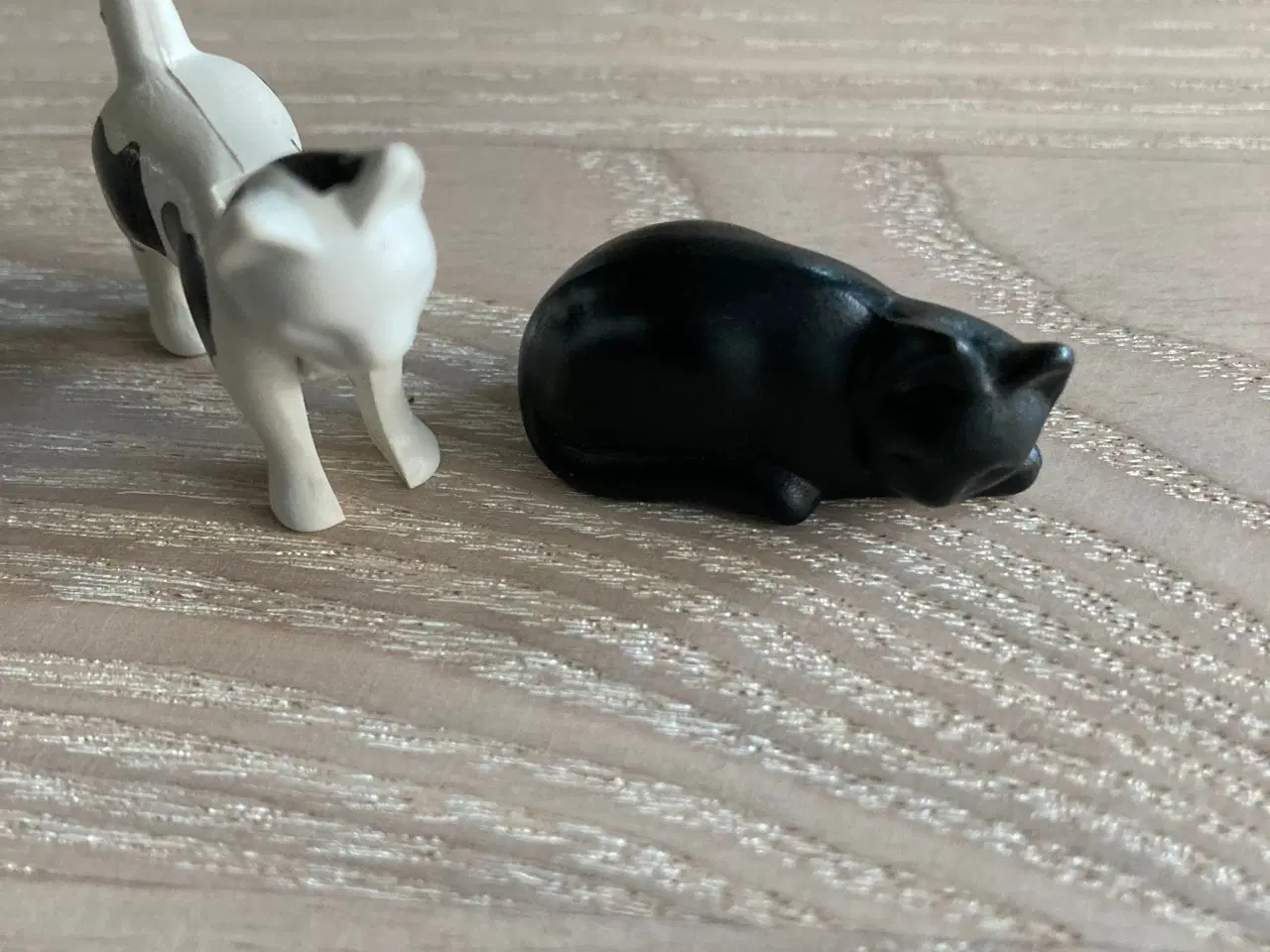 Billede 3 - Små plastik katte