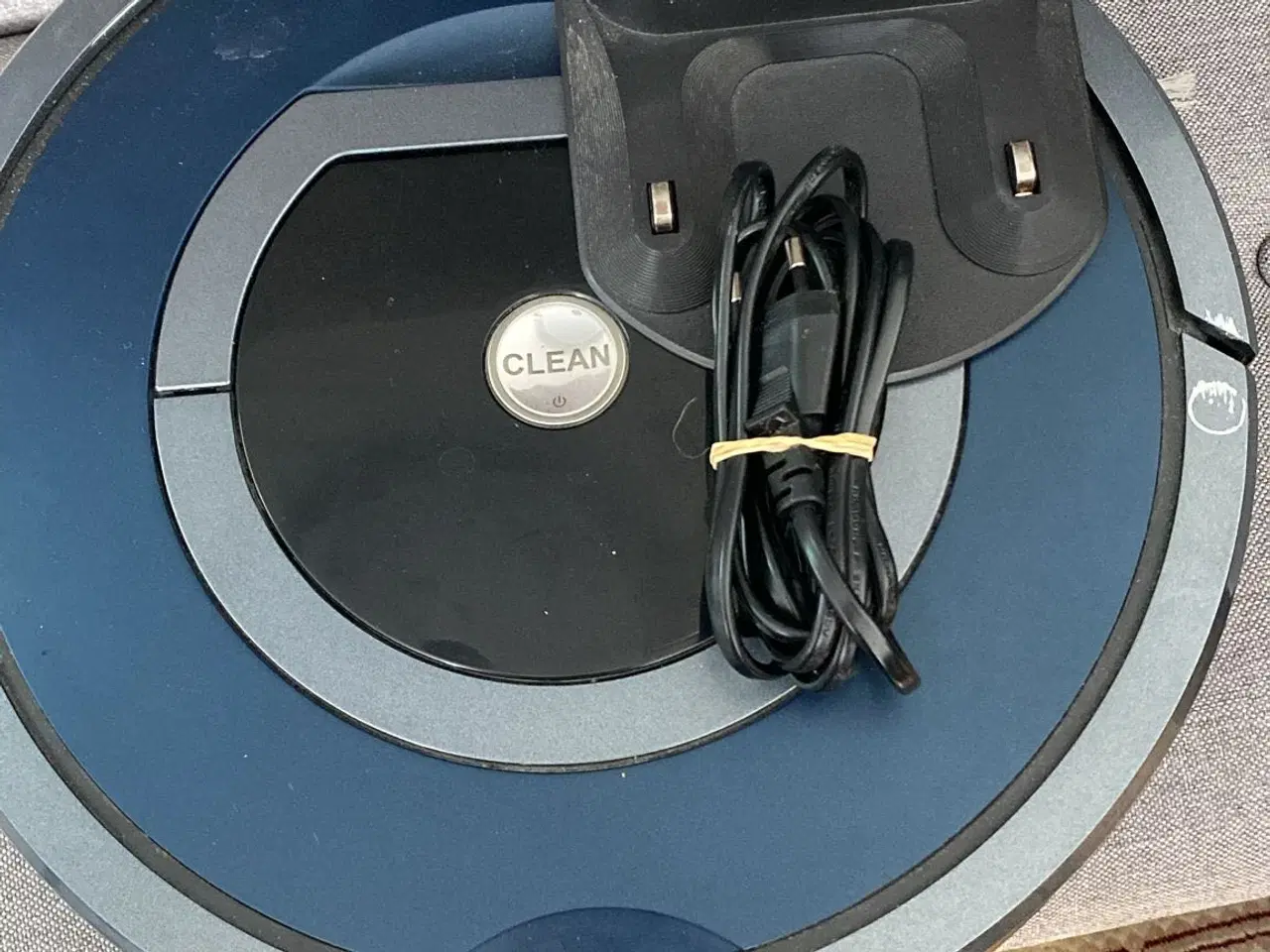 Billede 6 - iRobot Roomba robotstøvsuger med ladestation
