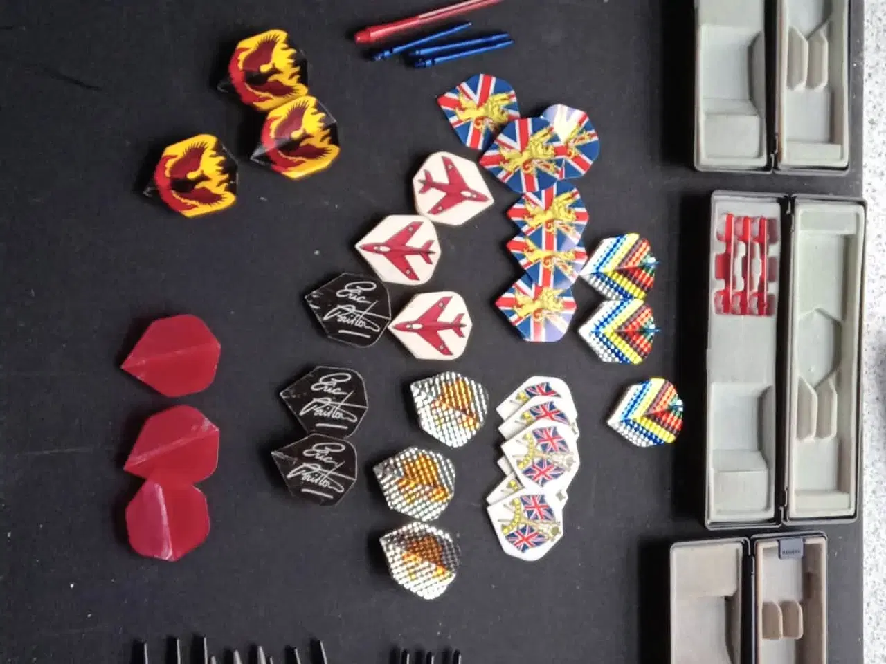 Billede 1 - dartpile +flyers