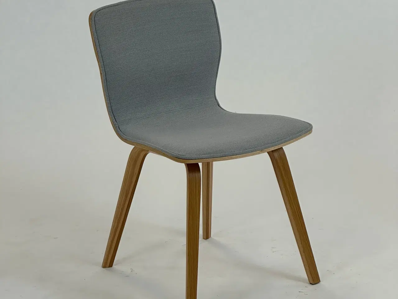 Billede 1 - Butterfly lysegrå fra Magnus Olesen