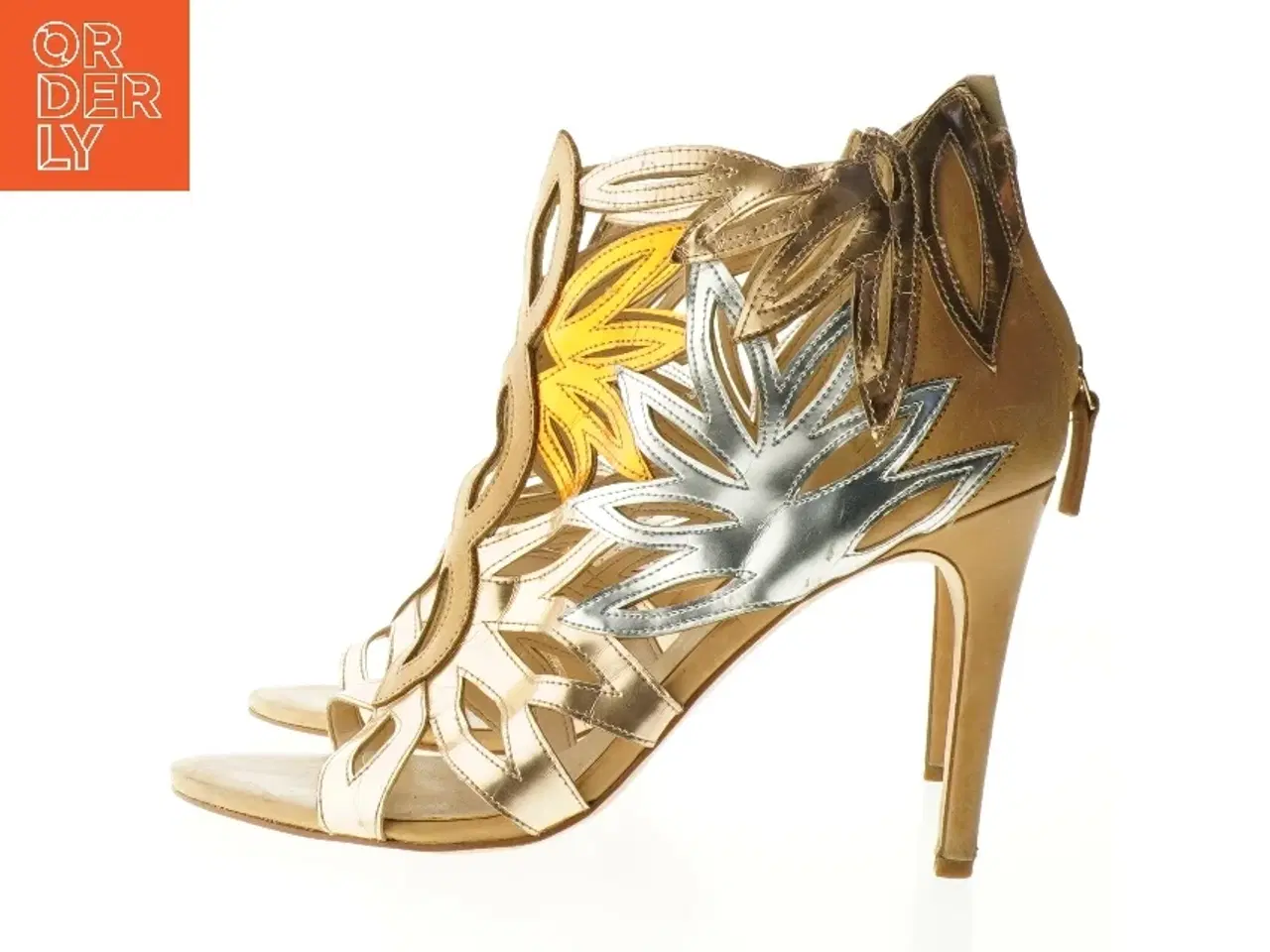 Billede 1 - Guld højhælede sandaler med udsmykning (str. 10 m)