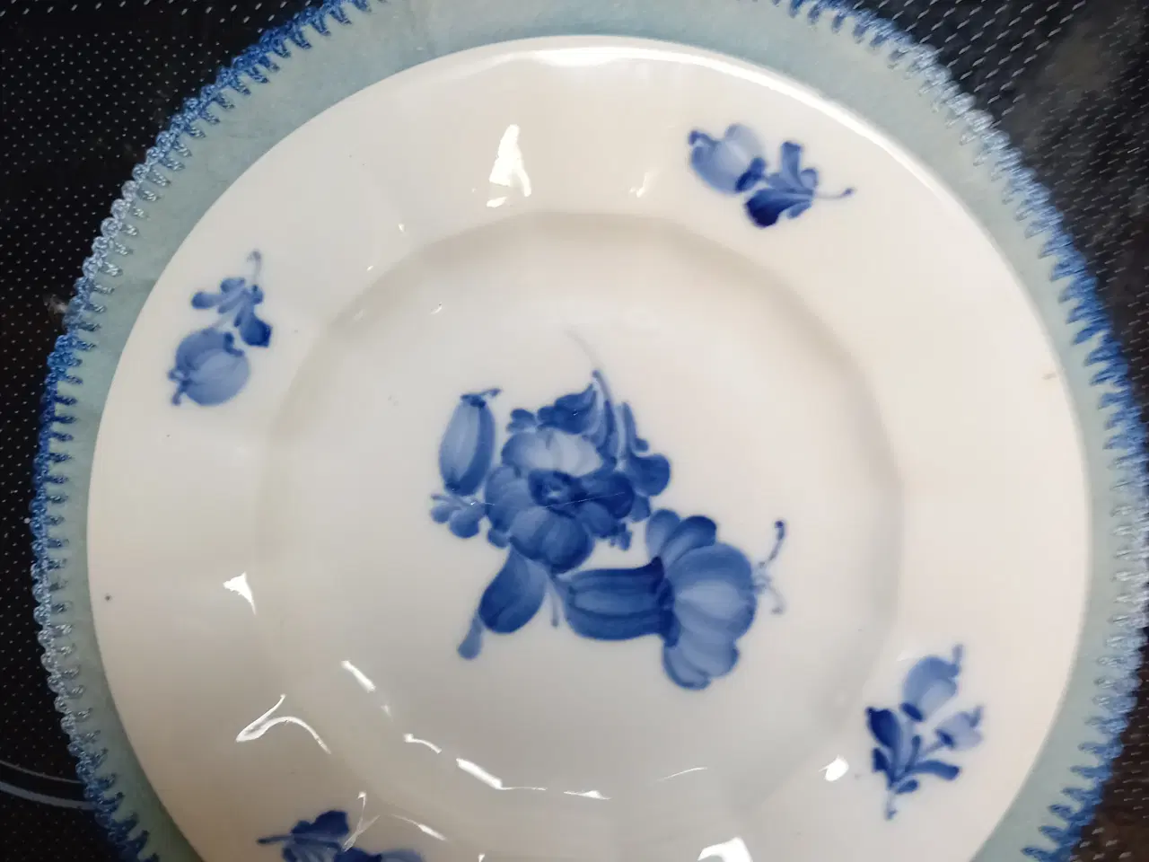 Billede 1 - 12 stk Sidetallerkner fra Blå Blomst.