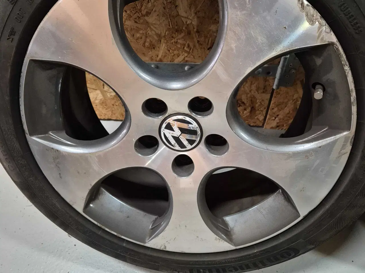 Billede 5 - Original vw Golf Gti alufælge med sommerdæk