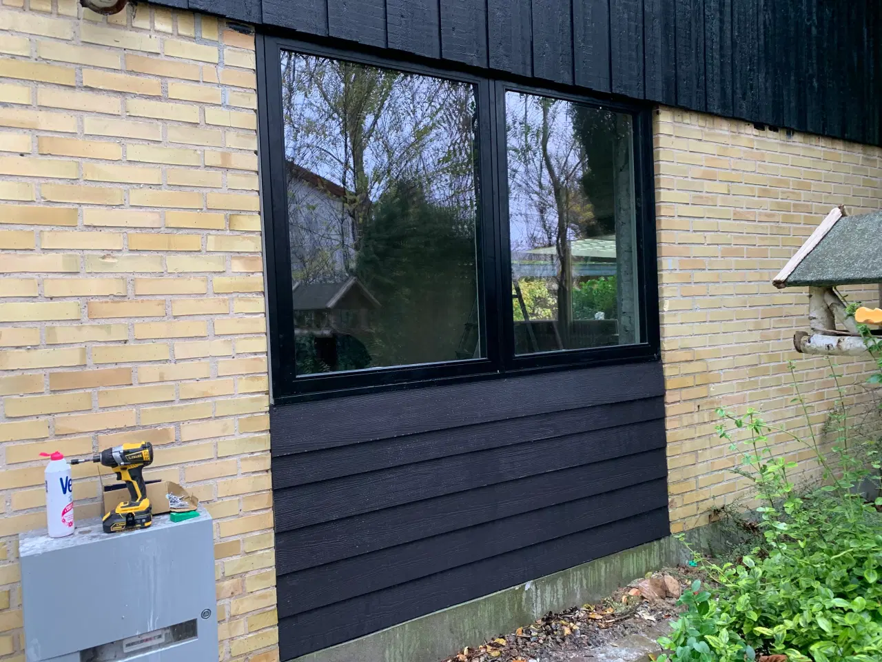 Billede 14 - Tømrerarbejde • Udskiftning af paneler • Ud