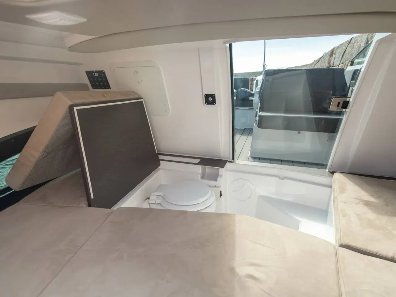 Billede 9 - Nordkapp Noblesse 720 - 250 HK Yamaha/Udstyr